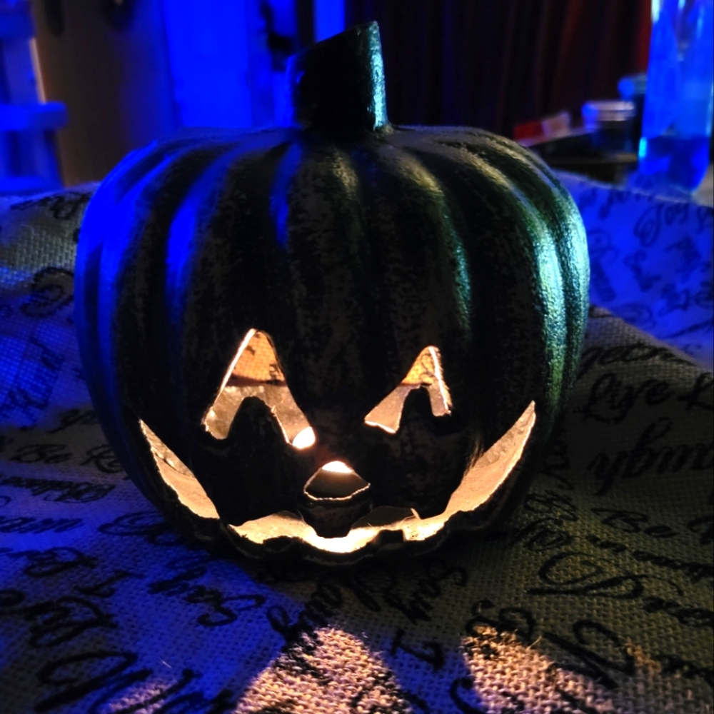 Ceramic jack o lantern tealight holder 5×5.5 gold and black unique
